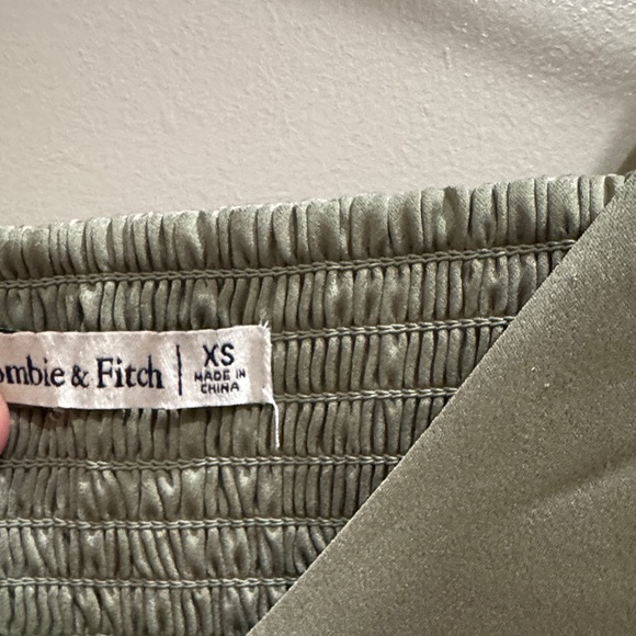 Abercrombie & Fitch Sage Green Camisole - Picture 2 of 3